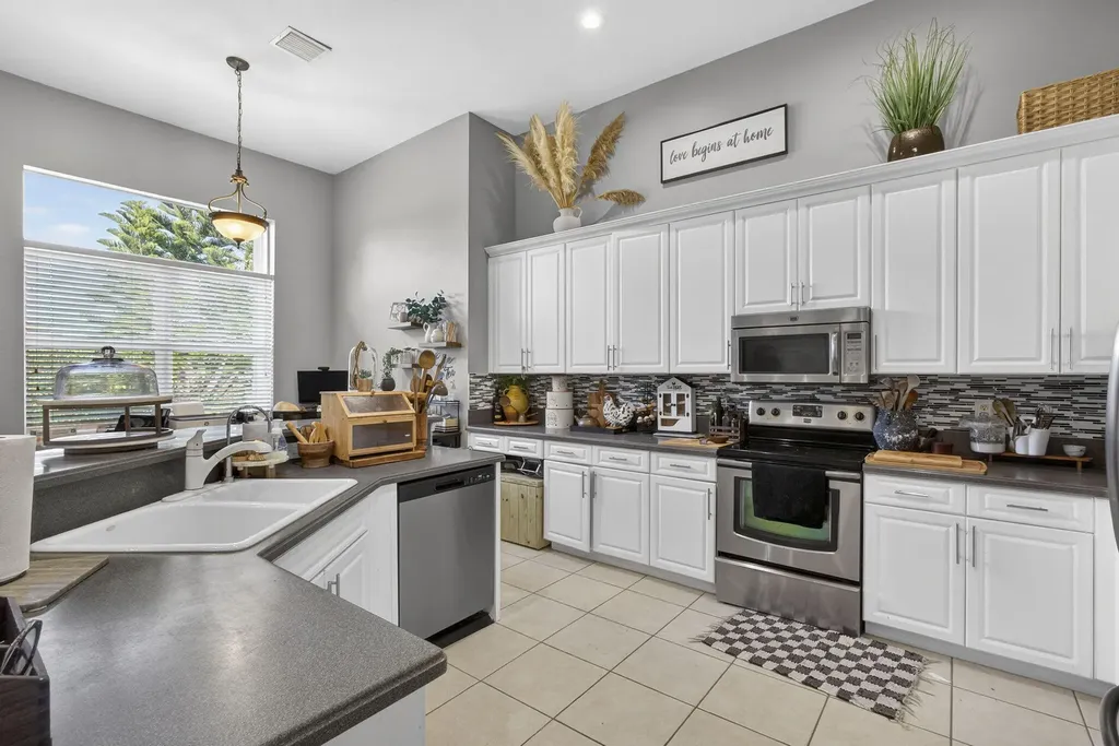 6637 Traveler Road West Palm Beach FL 33411
