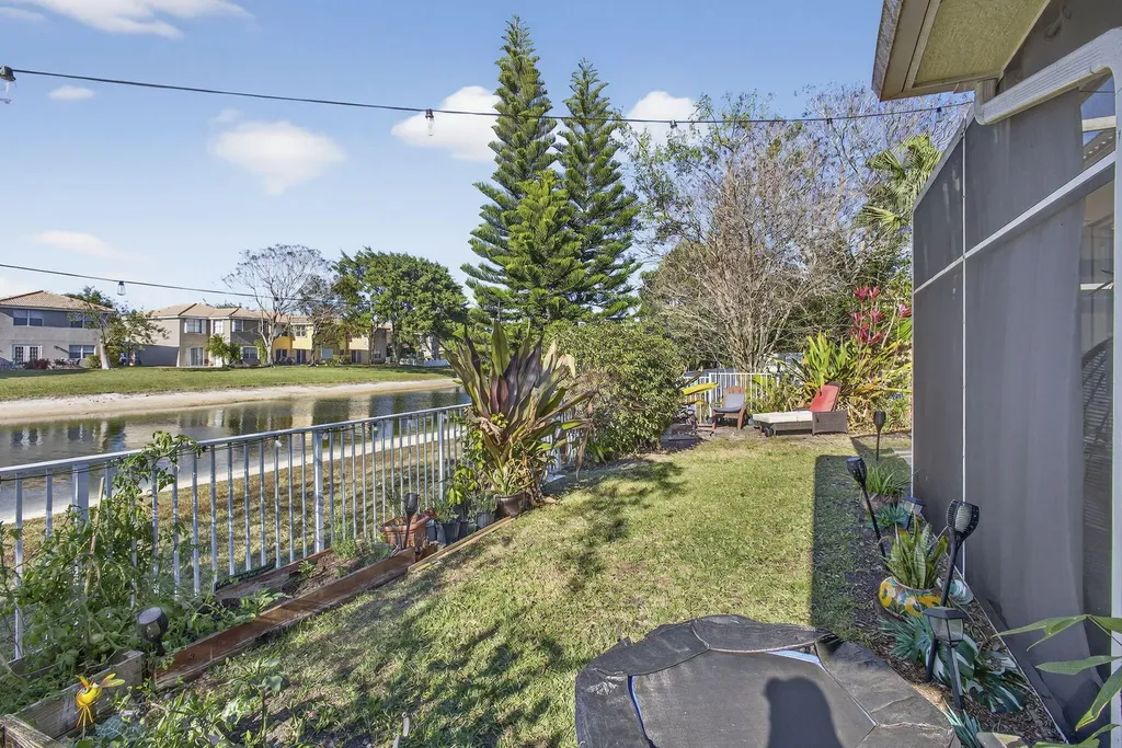 6637 Traveler Road West Palm Beach FL 33411