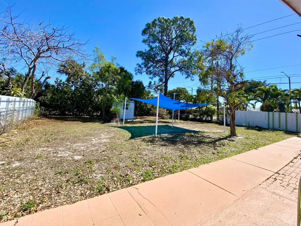 938 Sumter Road West Palm Beach FL 33415