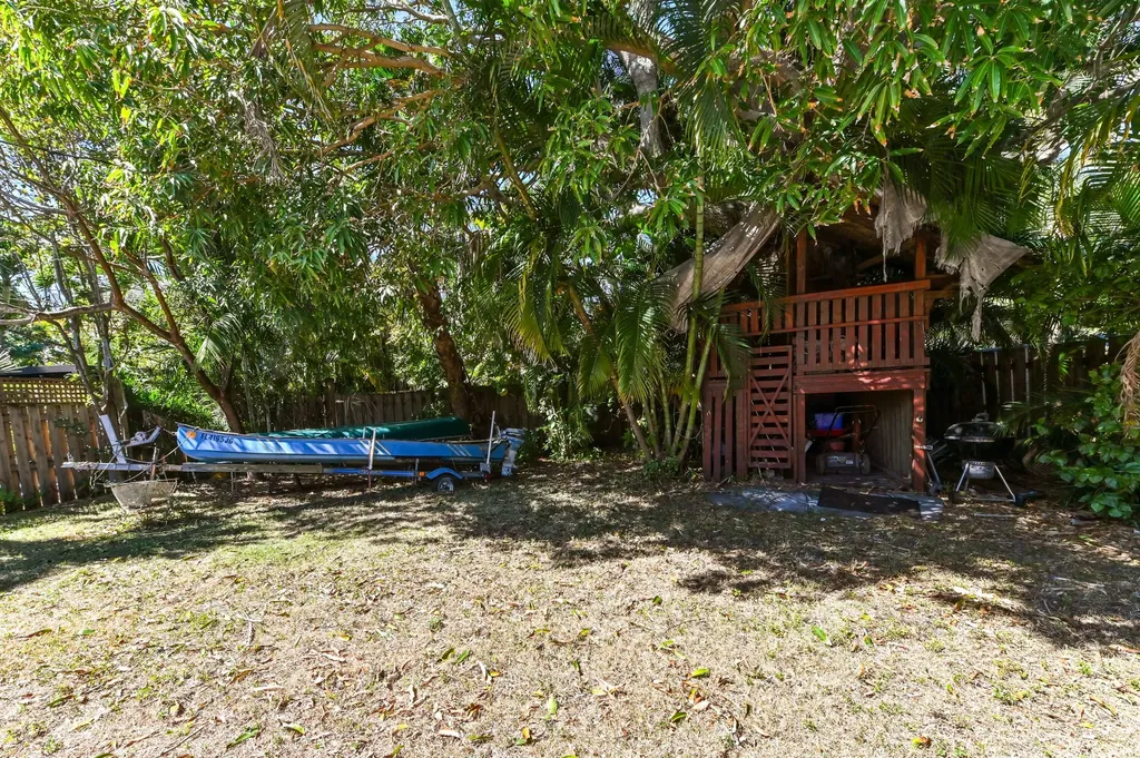 411 N Lakeside Drive Lake Worth Beach FL 33460