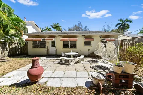 411 N Lakeside Drive Lake Worth Beach FL 33460