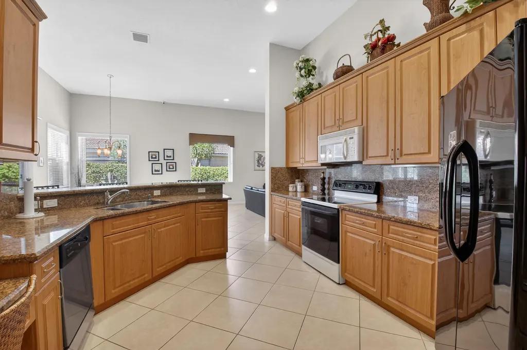 7713 Rinehart Drive Boynton Beach FL 33437
