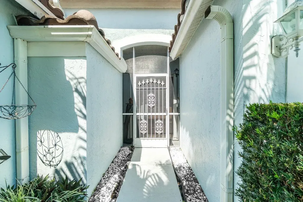 2730 Linkside Drive Wellington FL 33414