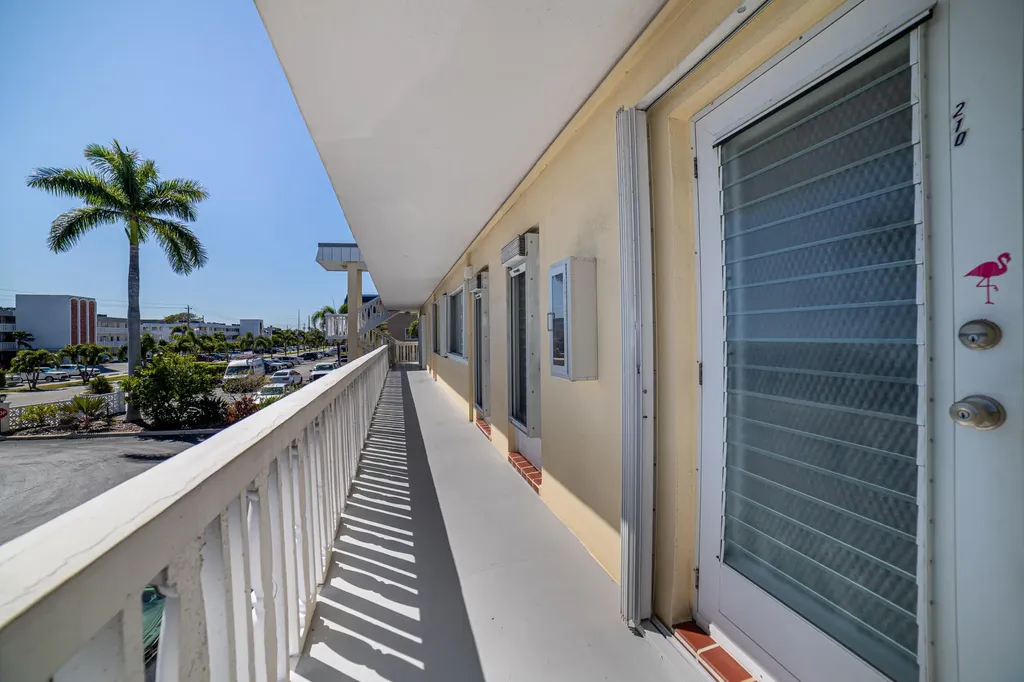 101 Doolen Court North Palm Beach FL 33408