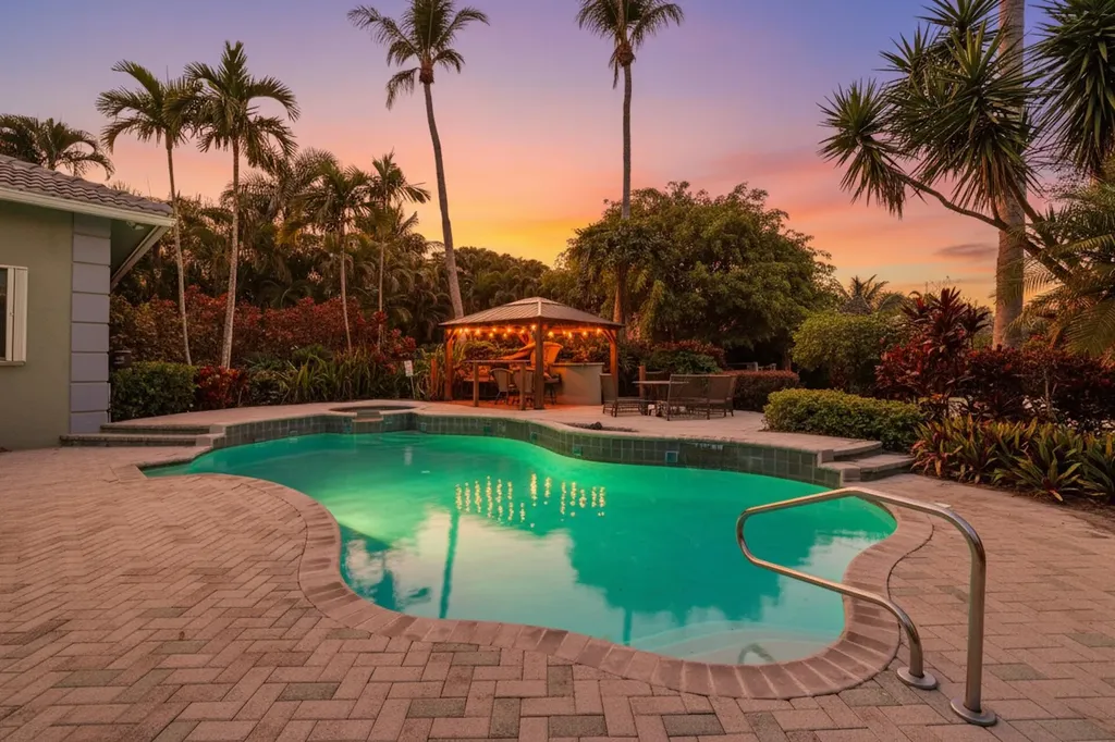 8634 Sawpine Road Delray Beach FL 33446