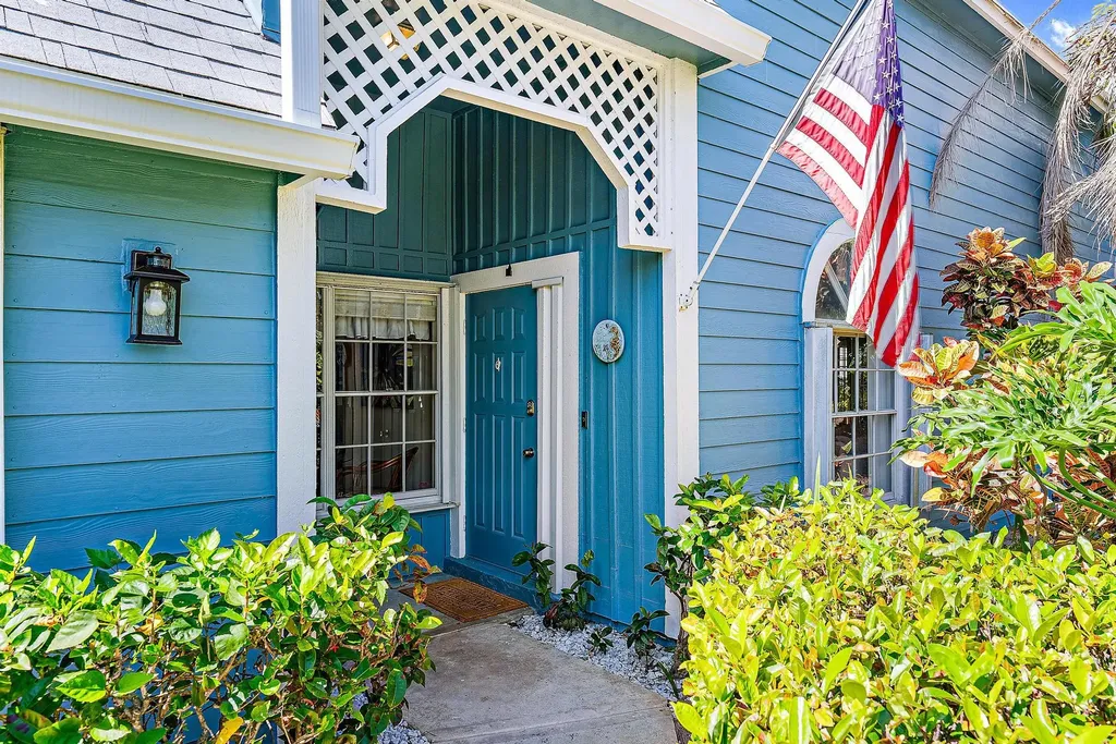 1528 Ocean Dunes Circle Jupiter FL 33477