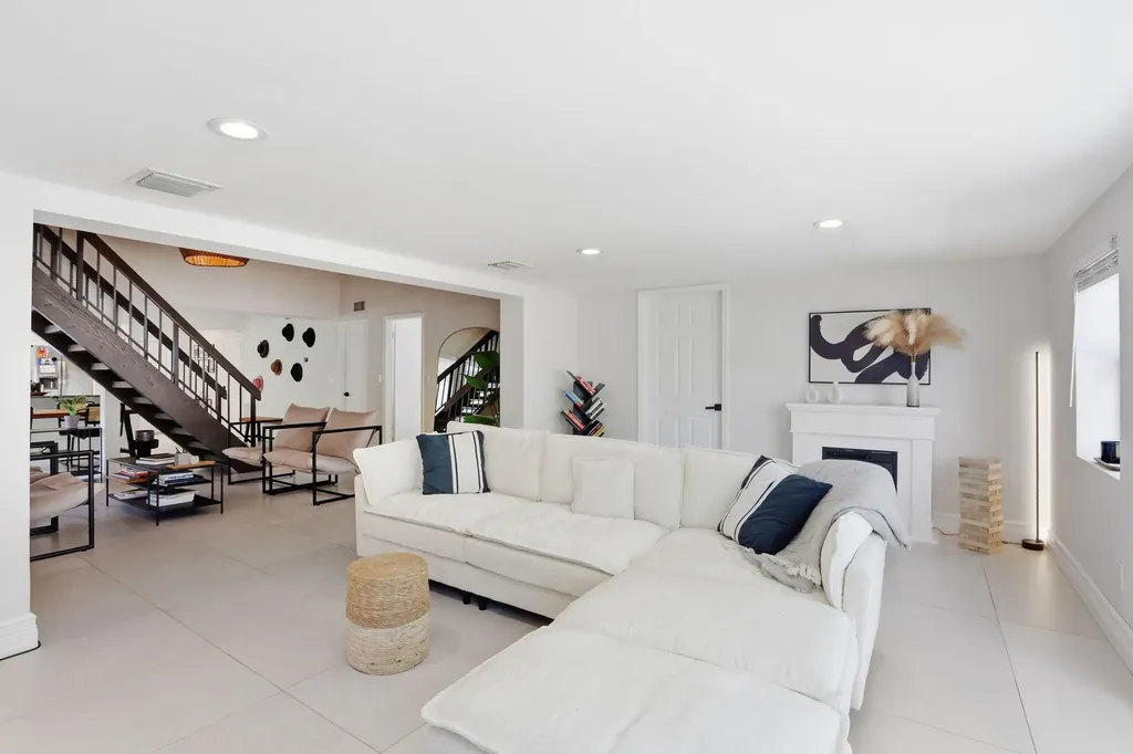 2522 Bessie Street Delray Beach FL 33444