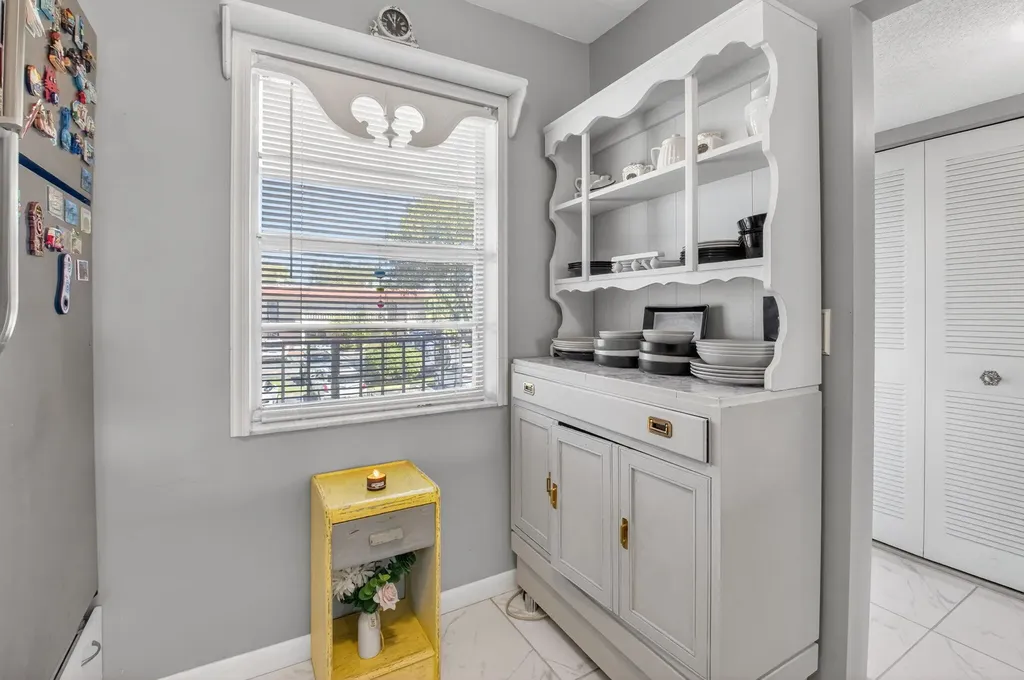 33 Abbey Lane Delray Beach FL 33446
