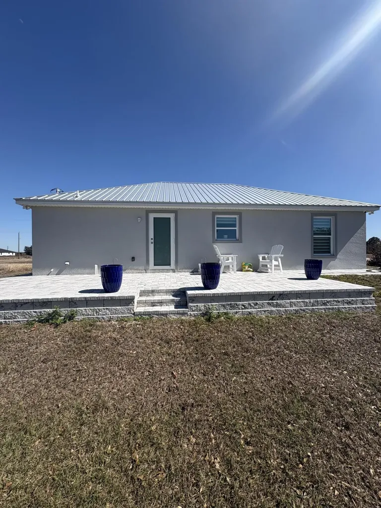 9019 S Castle Circle Labelle FL 33935