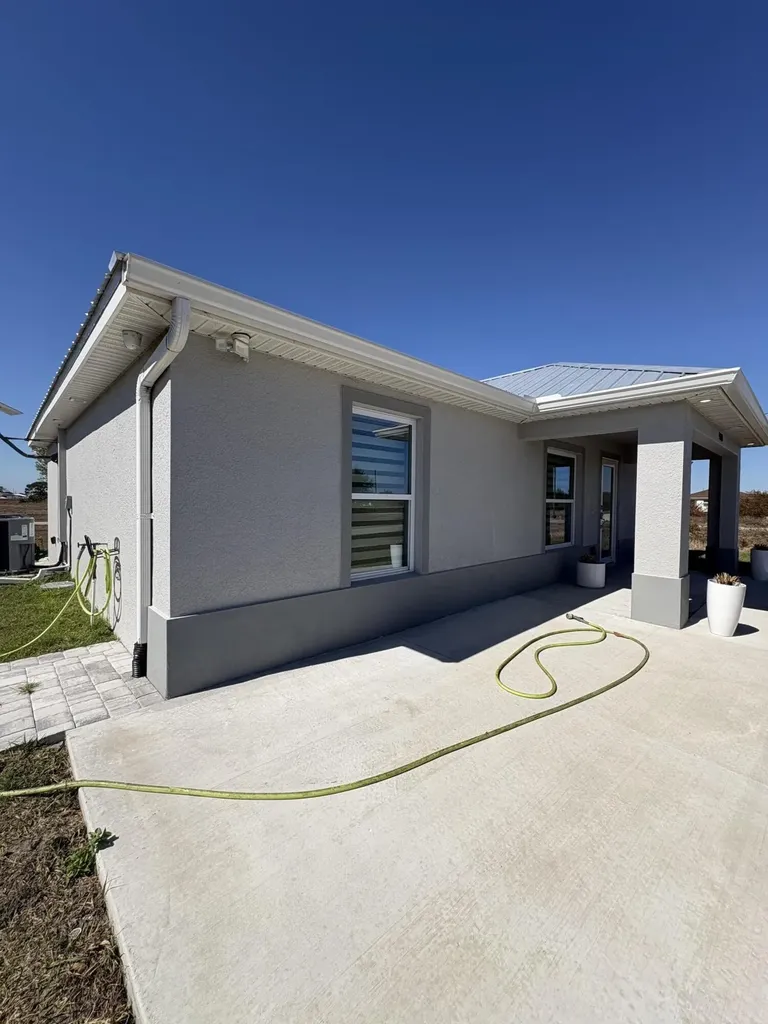 9019 S Castle Circle Labelle FL 33935