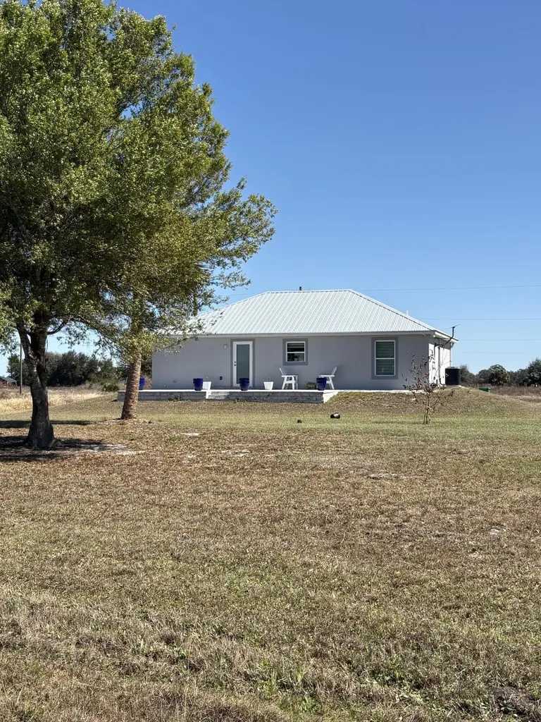 9019 S Castle Circle Labelle FL 33935