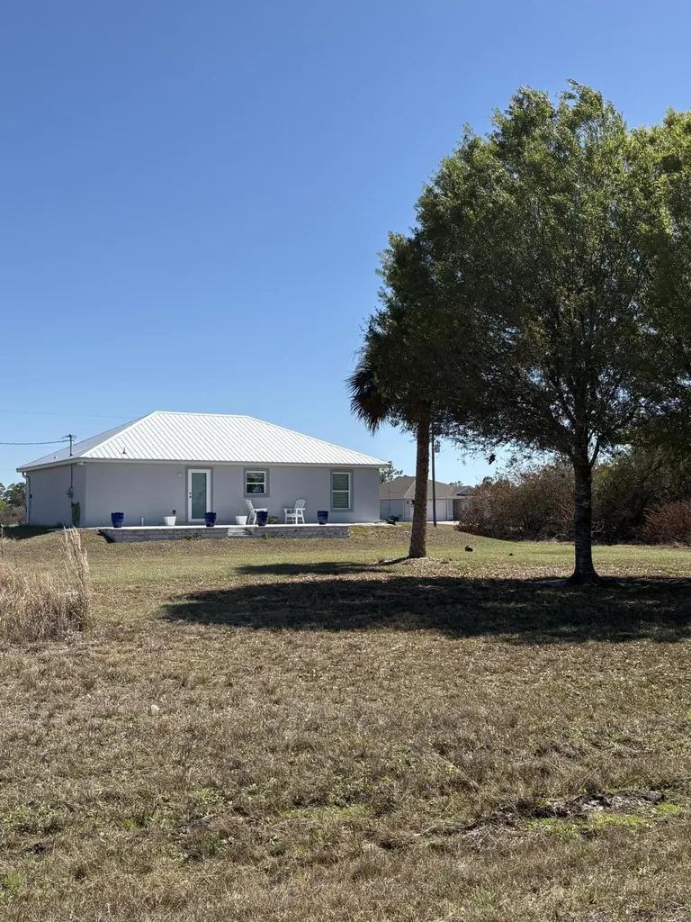 9019 S Castle Circle Labelle FL 33935