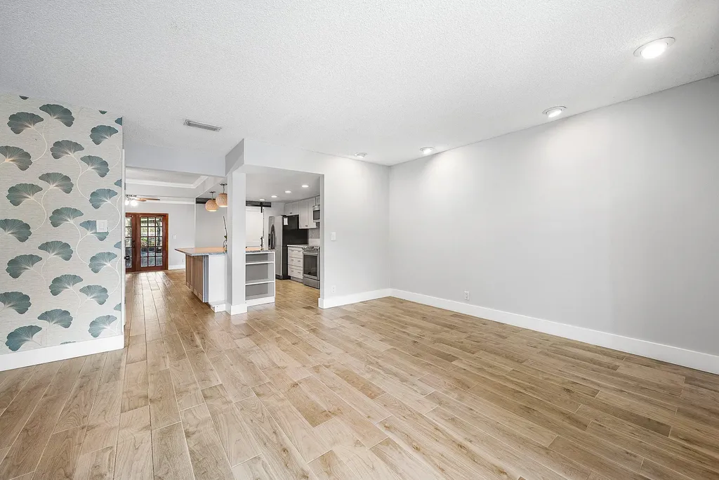 5893 Cassandra Court West Palm Beach FL 33415