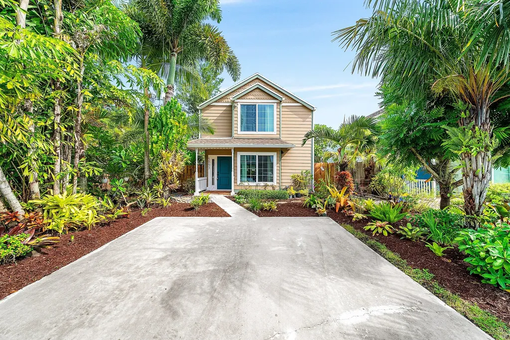 5893 Cassandra Court West Palm Beach FL 33415