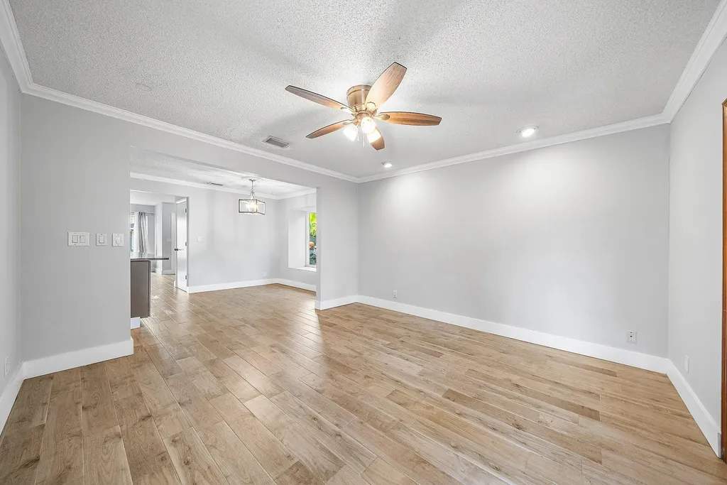 5893 Cassandra Court West Palm Beach FL 33415