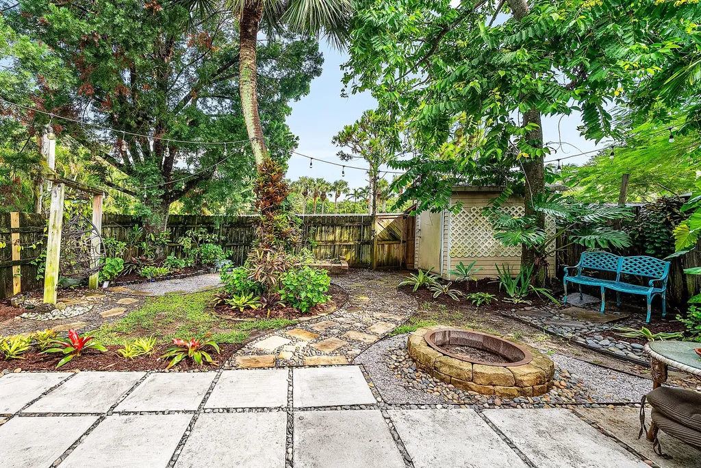 5893 Cassandra Court West Palm Beach FL 33415