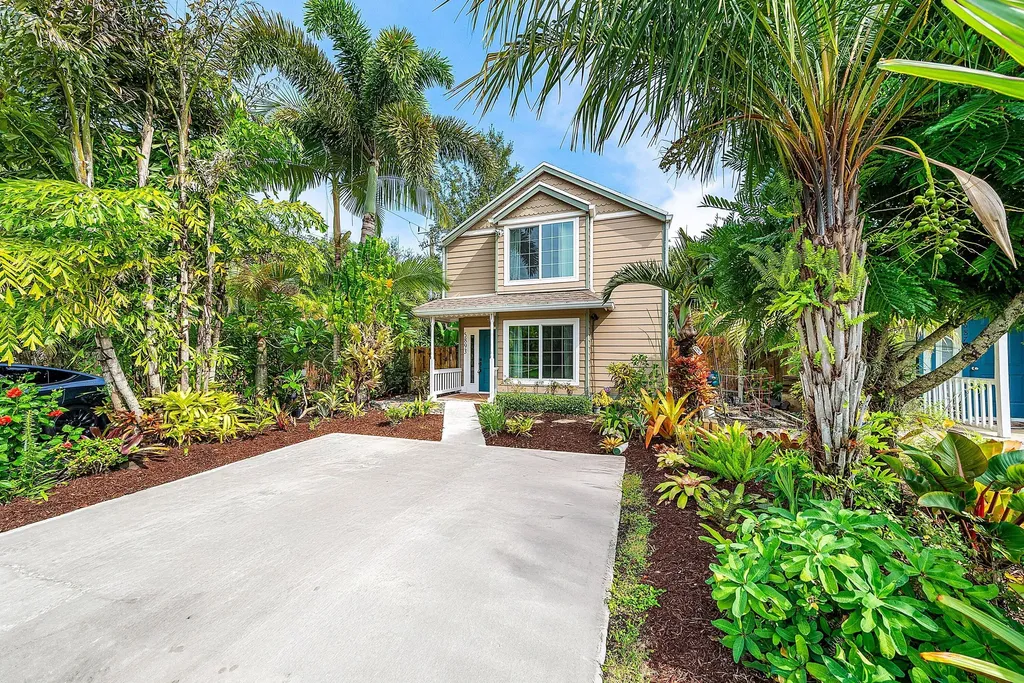 5893 Cassandra Court West Palm Beach FL 33415