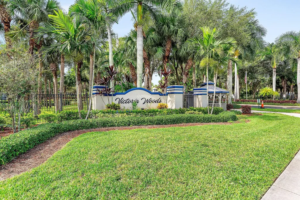 5893 Cassandra Court West Palm Beach FL 33415