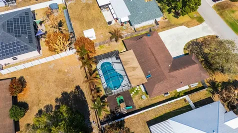 138 NW Friar Street Port St Lucie FL 34983