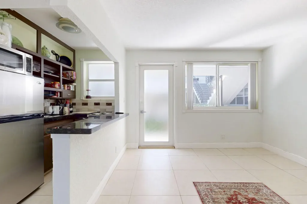 302 Lake Osborne Drive Lake Worth Beach FL 33461