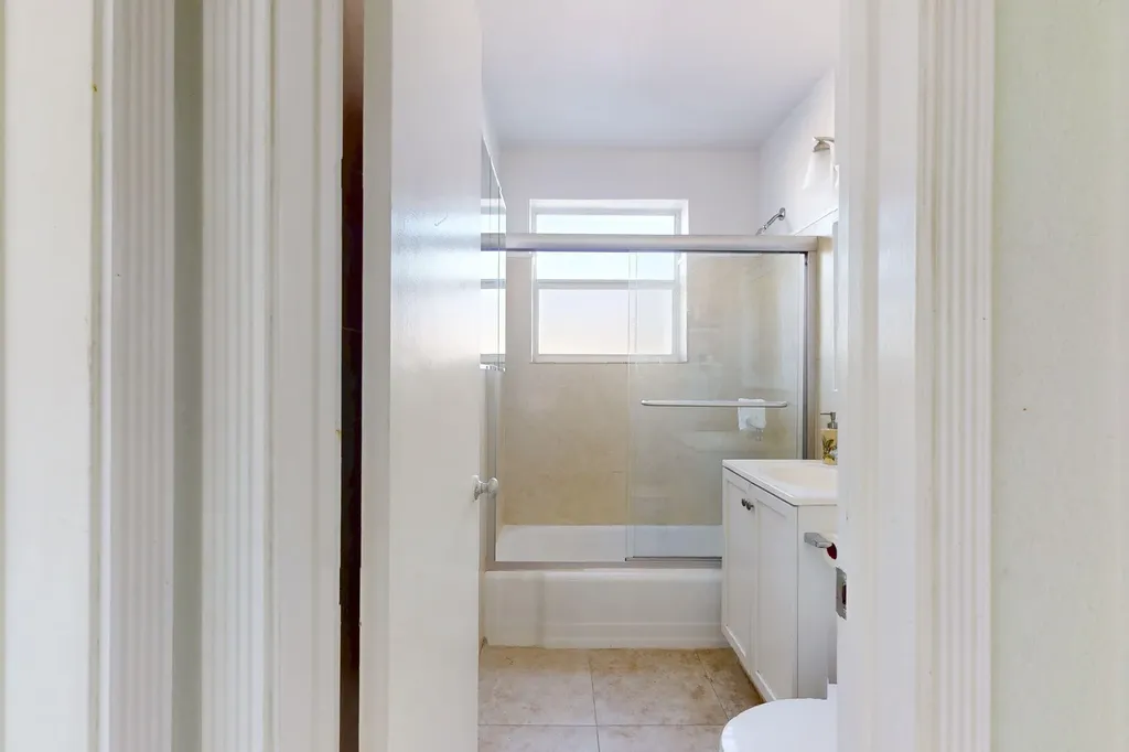 302 Lake Osborne Drive Lake Worth Beach FL 33461