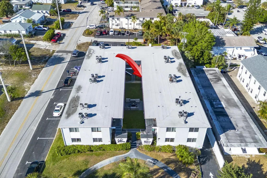 302 Lake Osborne Drive Lake Worth Beach FL 33461