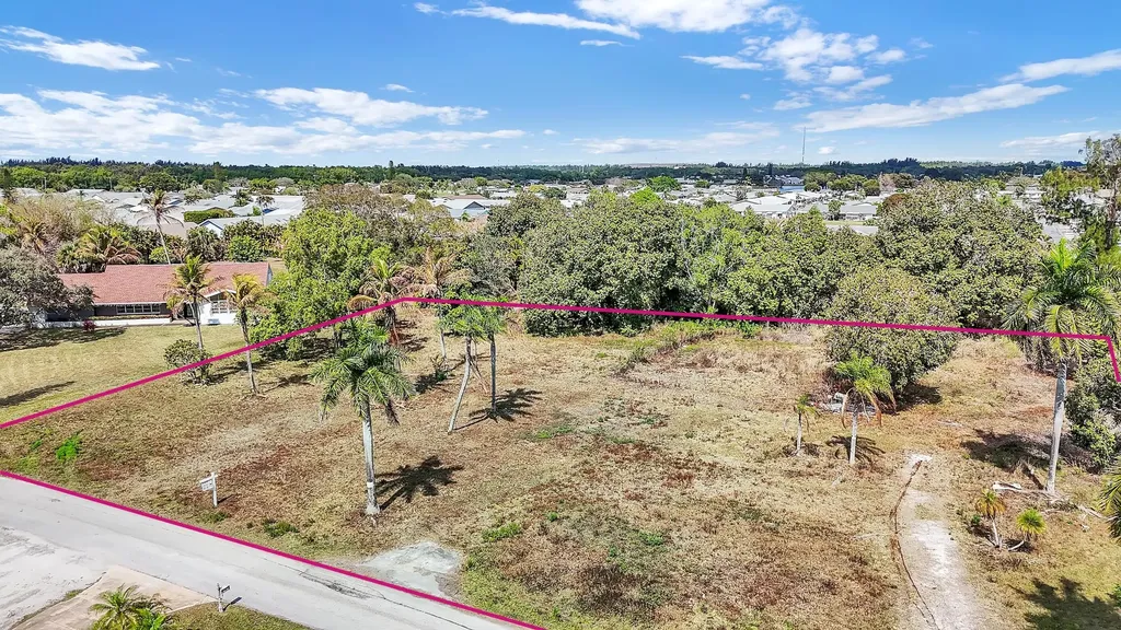 5165 Horseshoe Circle N West Palm Beach FL 33417