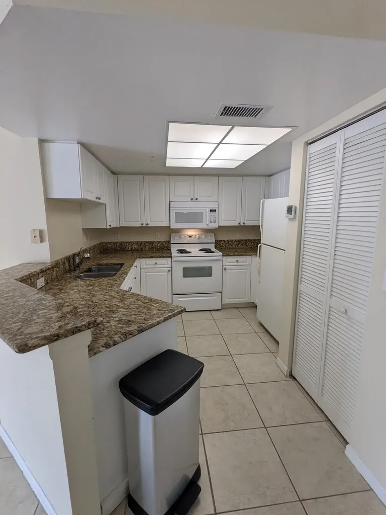 1000 Crestwood Court Royal Palm Beach FL 33411