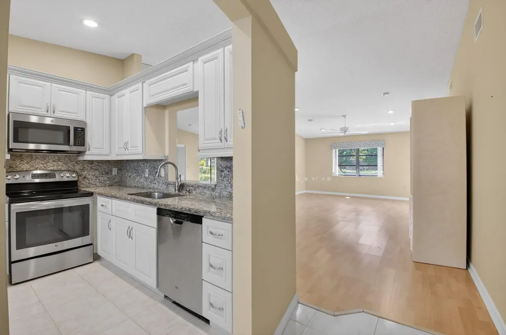 6224 Kings Gate Circle Delray Beach FL 33484