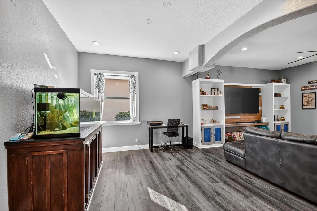 5947 Bay Hill Circle Lake Worth FL 33463