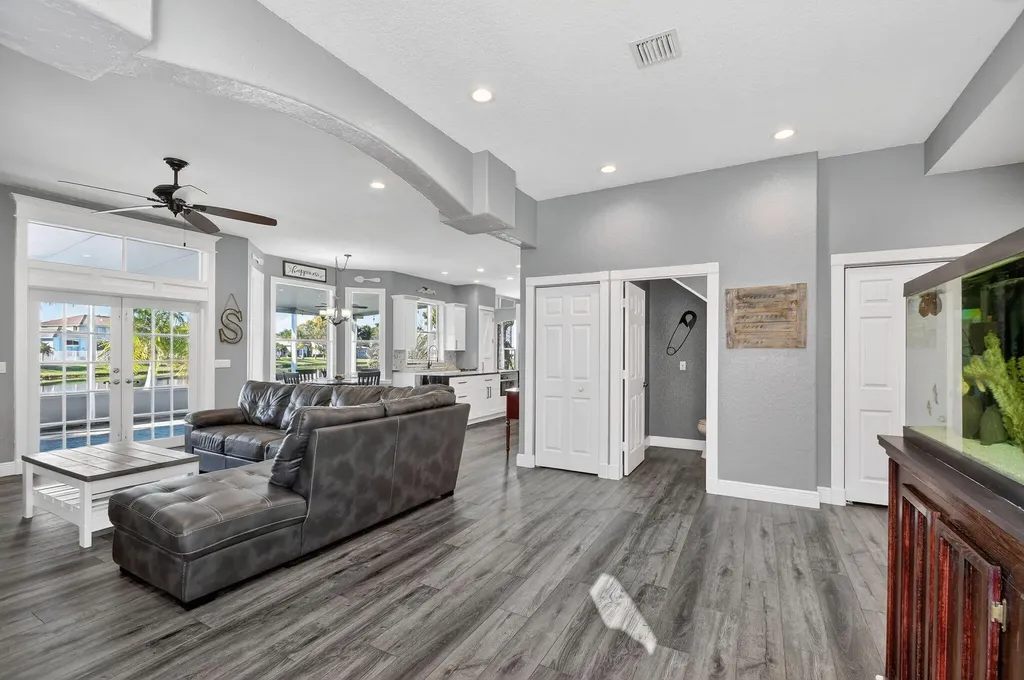 5947 Bay Hill Circle Lake Worth FL 33463
