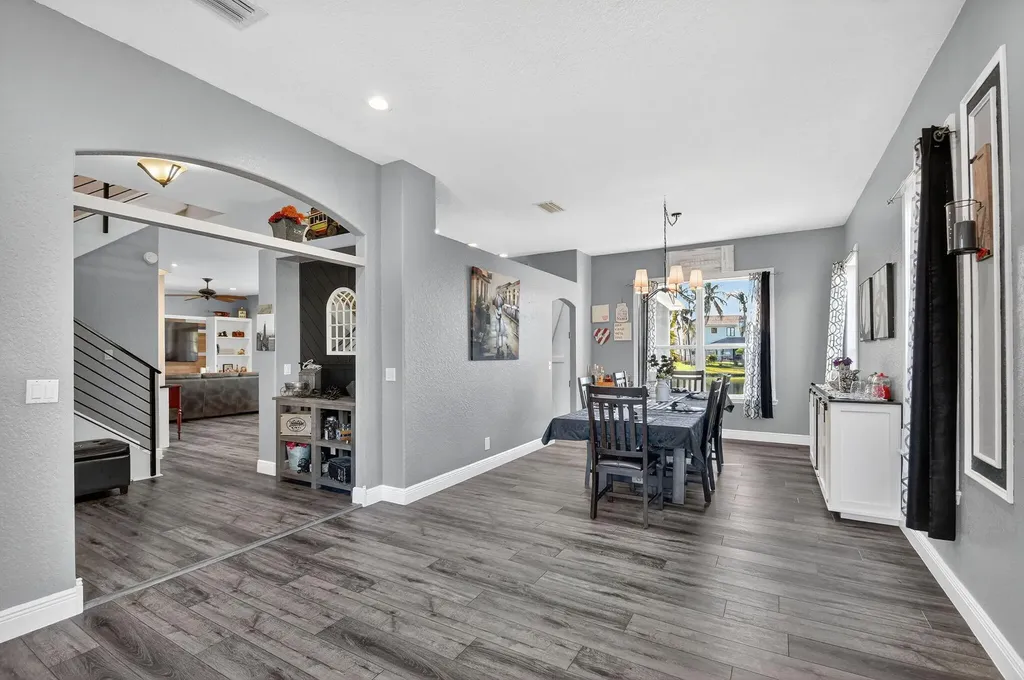5947 Bay Hill Circle Lake Worth FL 33463