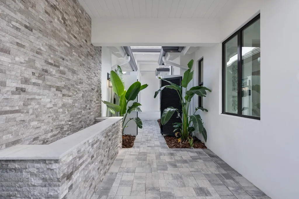 14699 Black Bear Road Palm Beach Gardens FL 33418
