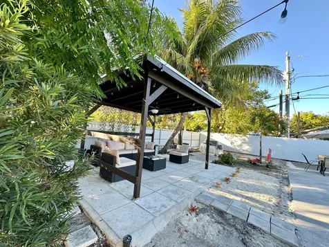 3871 SW 31st Court West Park FL 33023