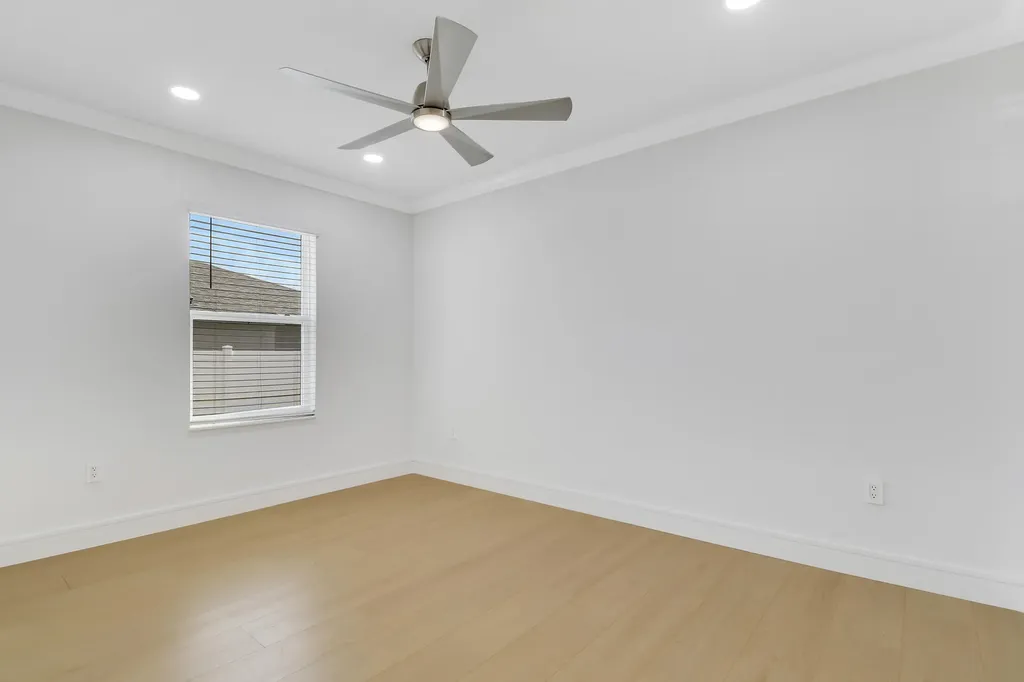 2120 SW Trenton Port St Lucie FL 34984