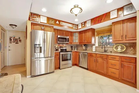 201 SW 28th Avenue Delray Beach FL 33445