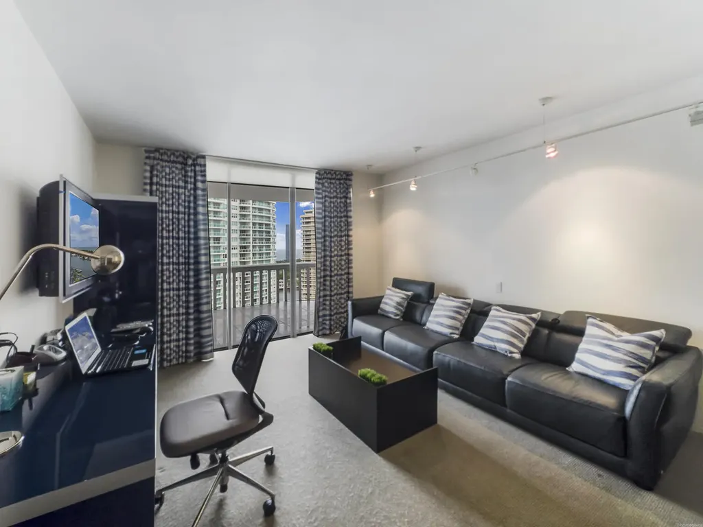 20281 E Country Club Drive E Aventura FL 33180