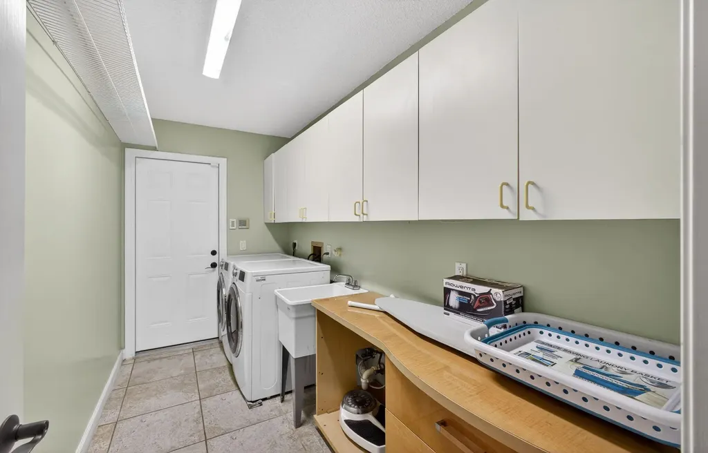 168 Thornton Drive Palm Beach Gardens FL 33418