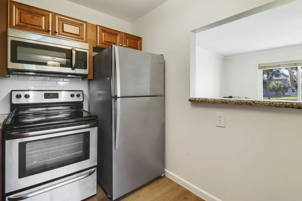 269 Norwich L West Palm Beach FL 33417