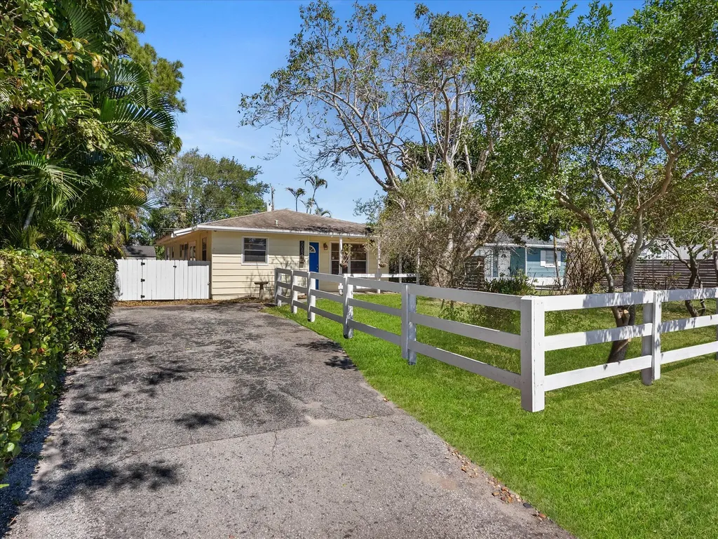 5087 Van Buren Road Delray Beach FL 33484