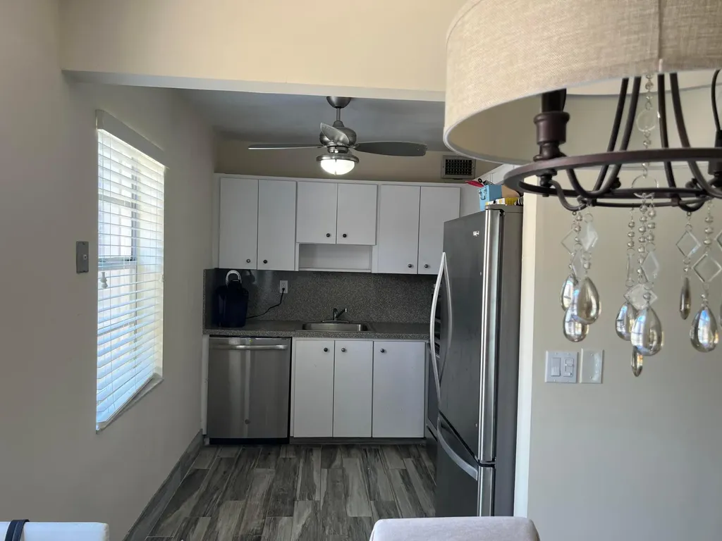 901 Flanders S Delray Beach FL 33484