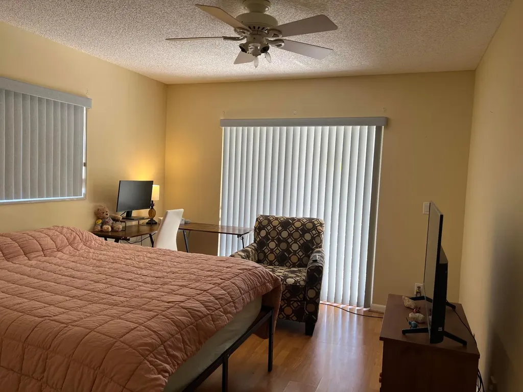 901 Flanders S Delray Beach FL 33484
