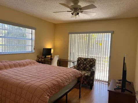 901 Flanders S Delray Beach FL 33484