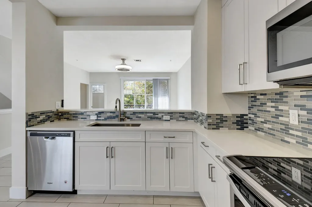 325 Atlantic Grove Way Delray Beach FL 33444