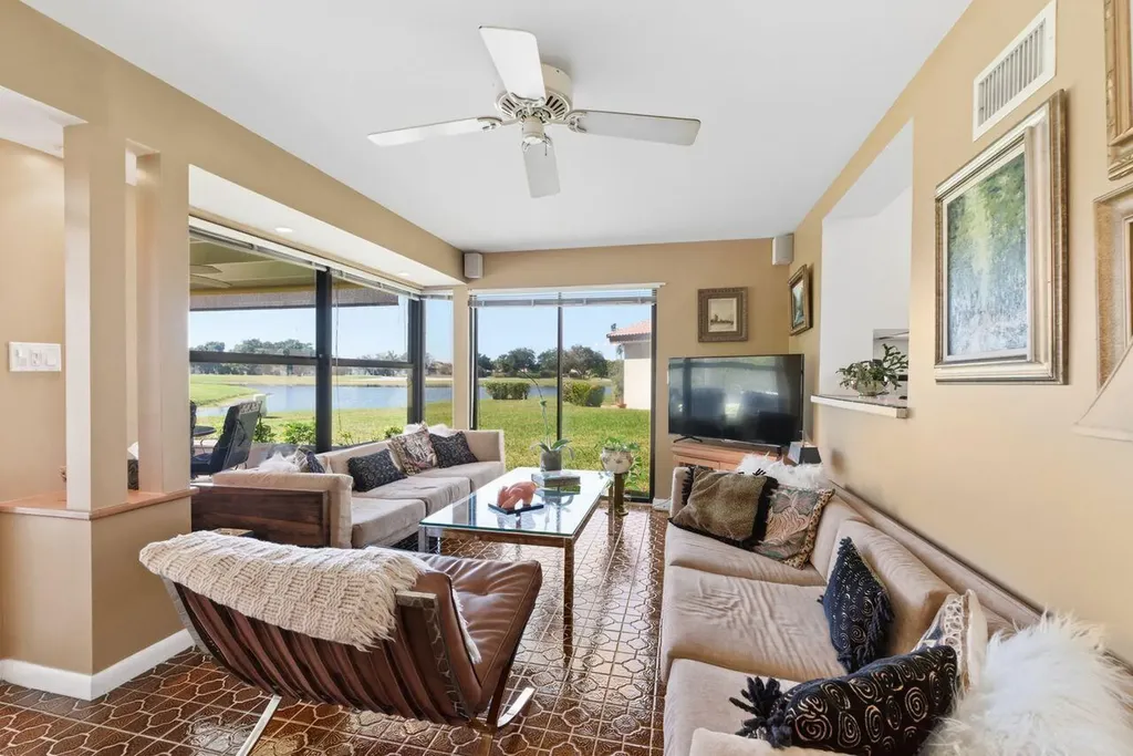 5787 Lakeview Mews Place Boynton Beach FL 33437