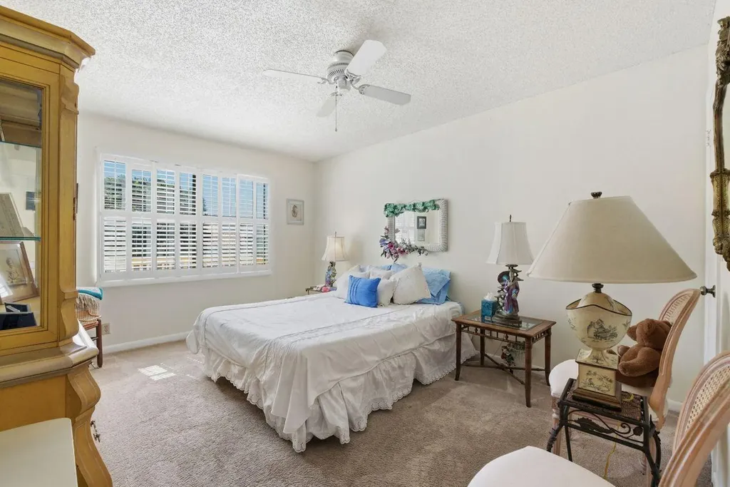 5787 Lakeview Mews Place Boynton Beach FL 33437