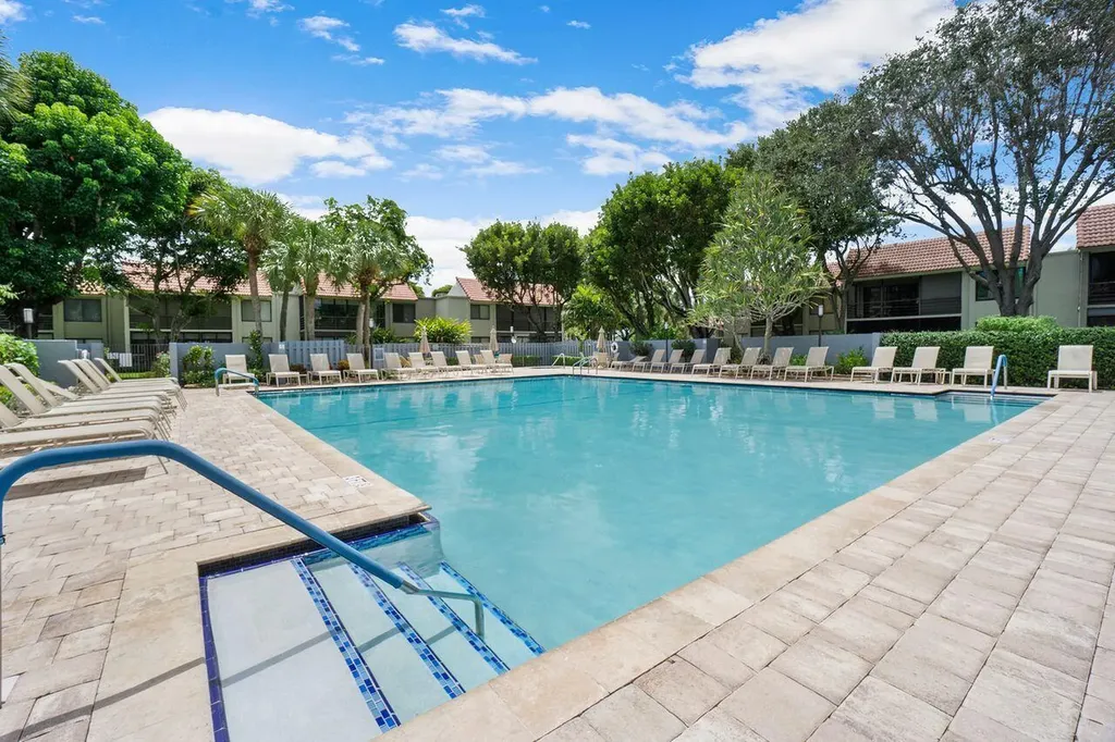 5787 Lakeview Mews Place Boynton Beach FL 33437