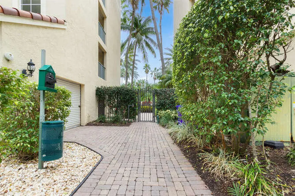 720 S Sapodilla Avenue West Palm Beach FL 33401