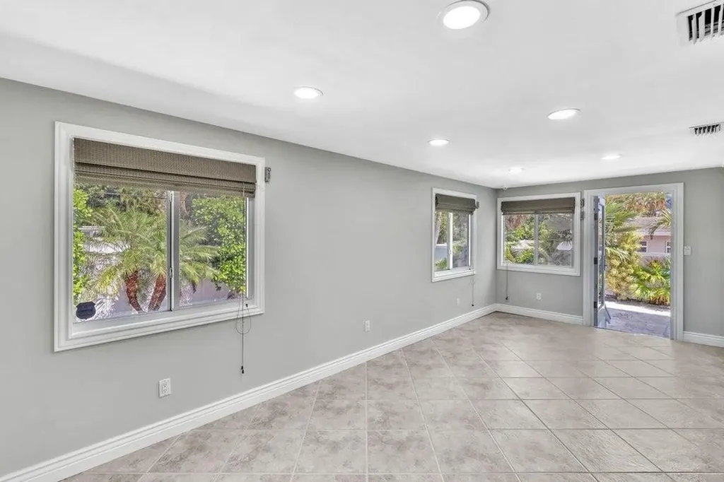 3450 NE 19th Avenue Oakland Park FL 33306