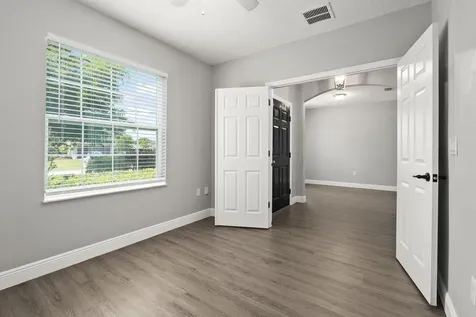 6105 NW Gause Avenue Port St Lucie FL 34986